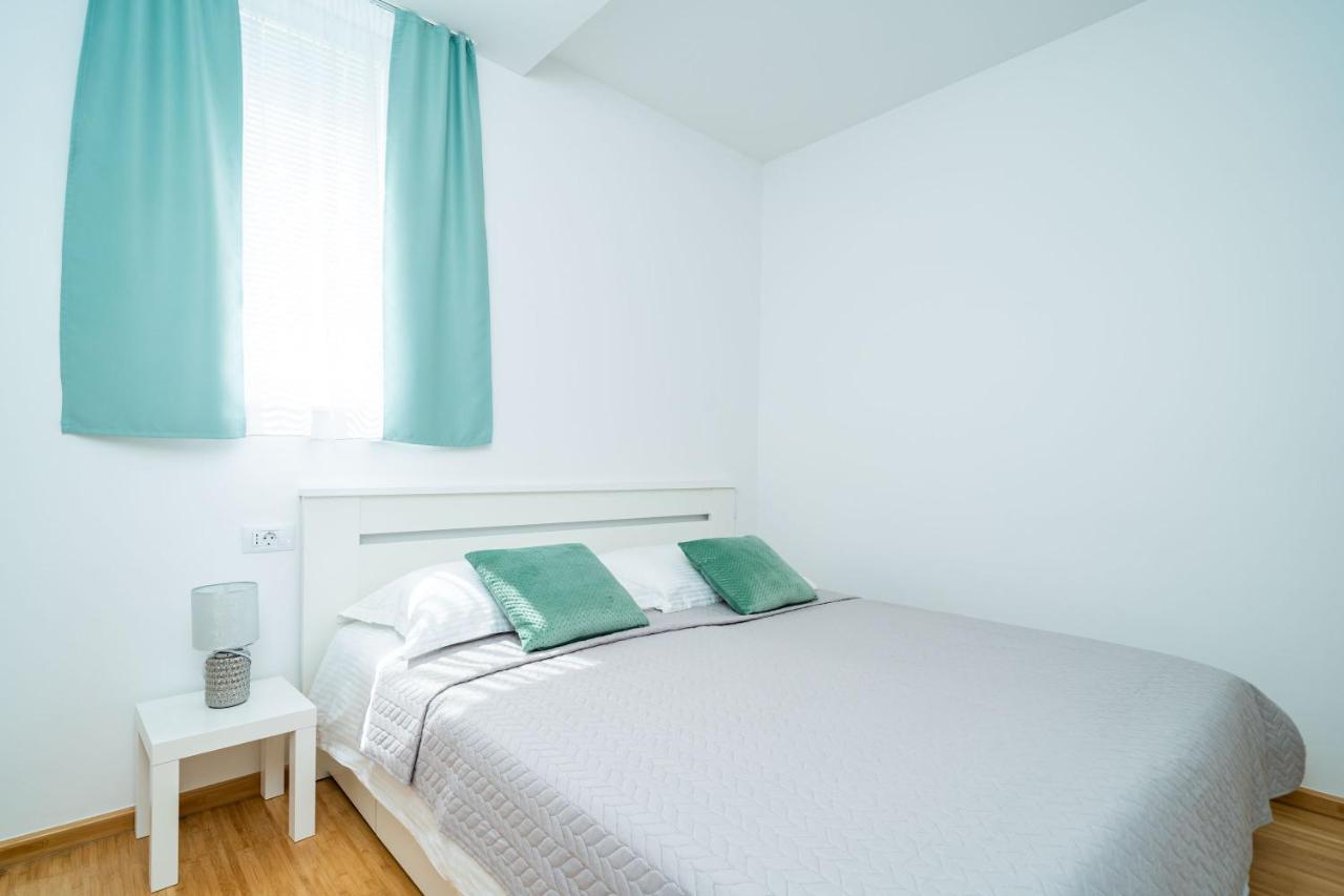 Apartments Villa Sofia ดูบรอฟนิก ภายนอก รูปภาพ