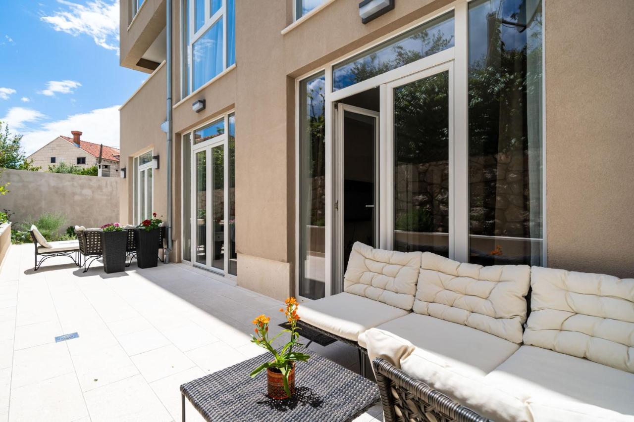 Apartments Villa Sofia ดูบรอฟนิก ภายนอก รูปภาพ