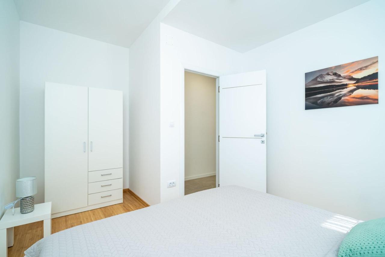 Apartments Villa Sofia ดูบรอฟนิก ภายนอก รูปภาพ