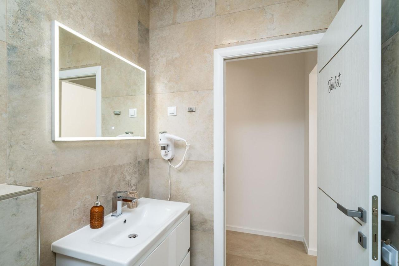 Apartments Villa Sofia ดูบรอฟนิก ภายนอก รูปภาพ