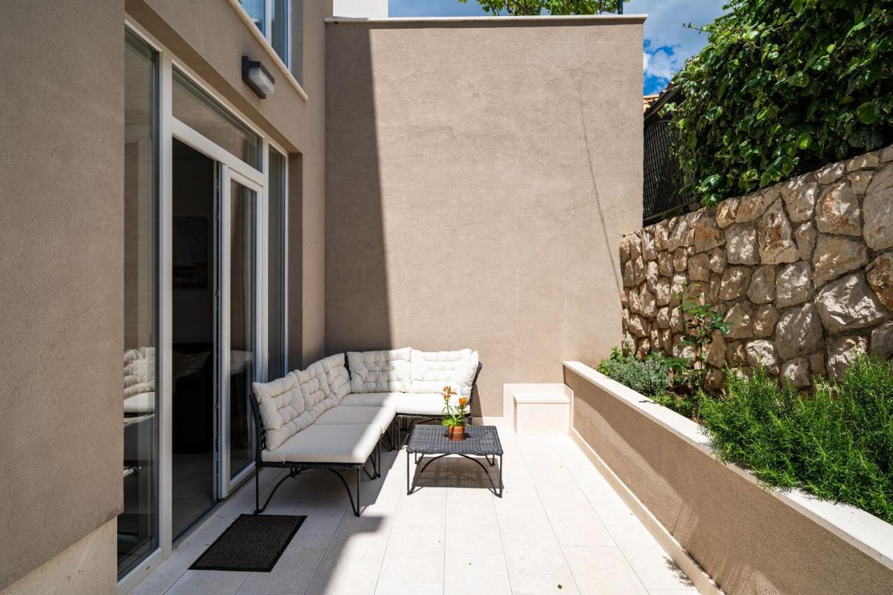 Apartments Villa Sofia ดูบรอฟนิก ภายนอก รูปภาพ
